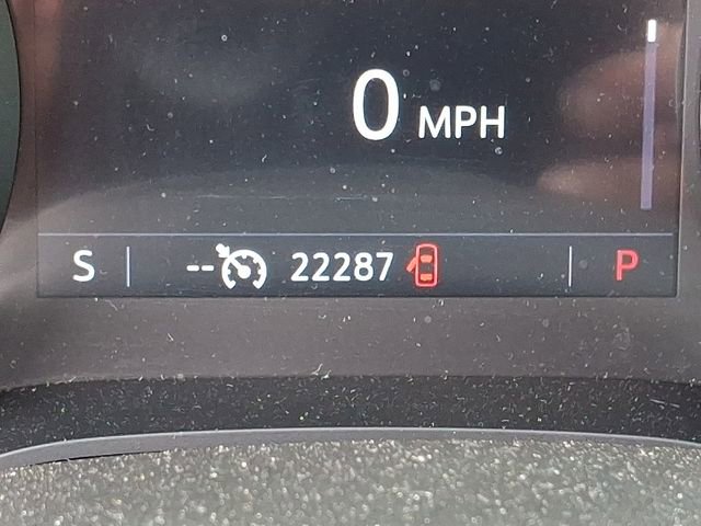 Used 2023 Buick Encore GX Essence w/ Experience Buick Package FWD image 21