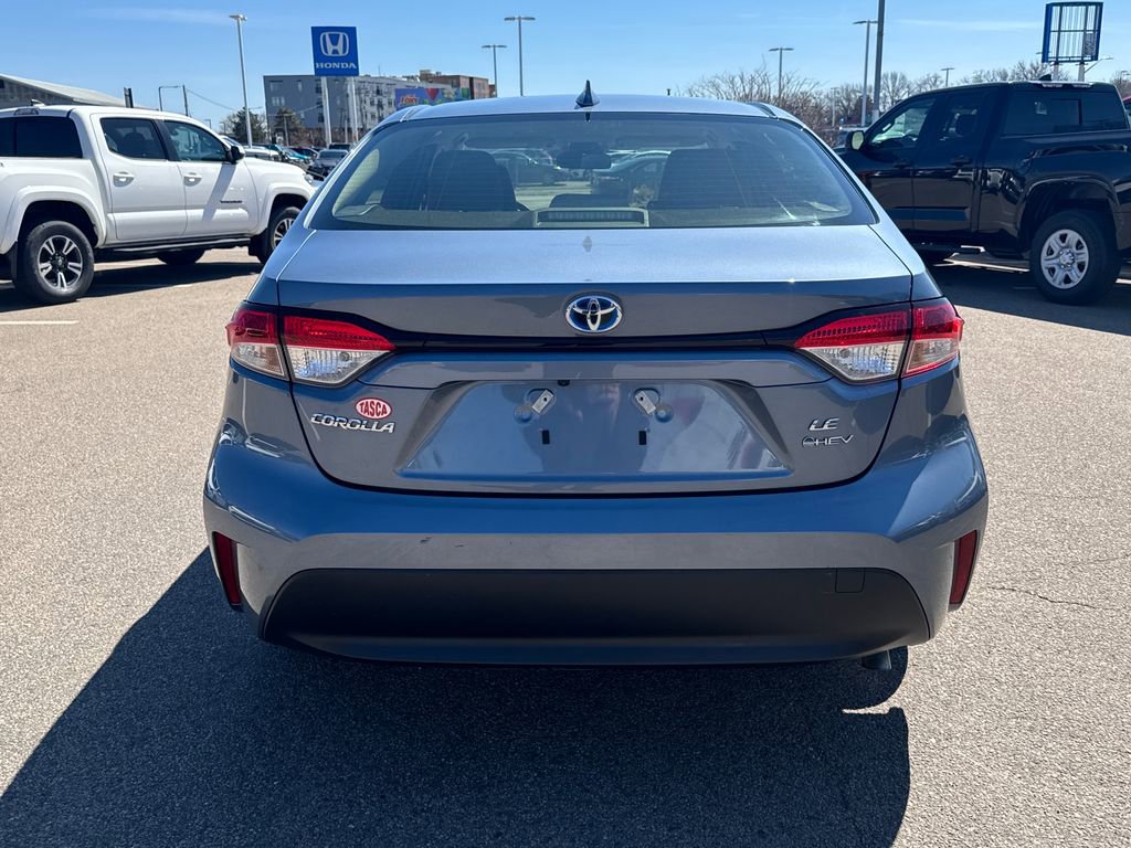Used 2025 Toyota Corolla LE image 6