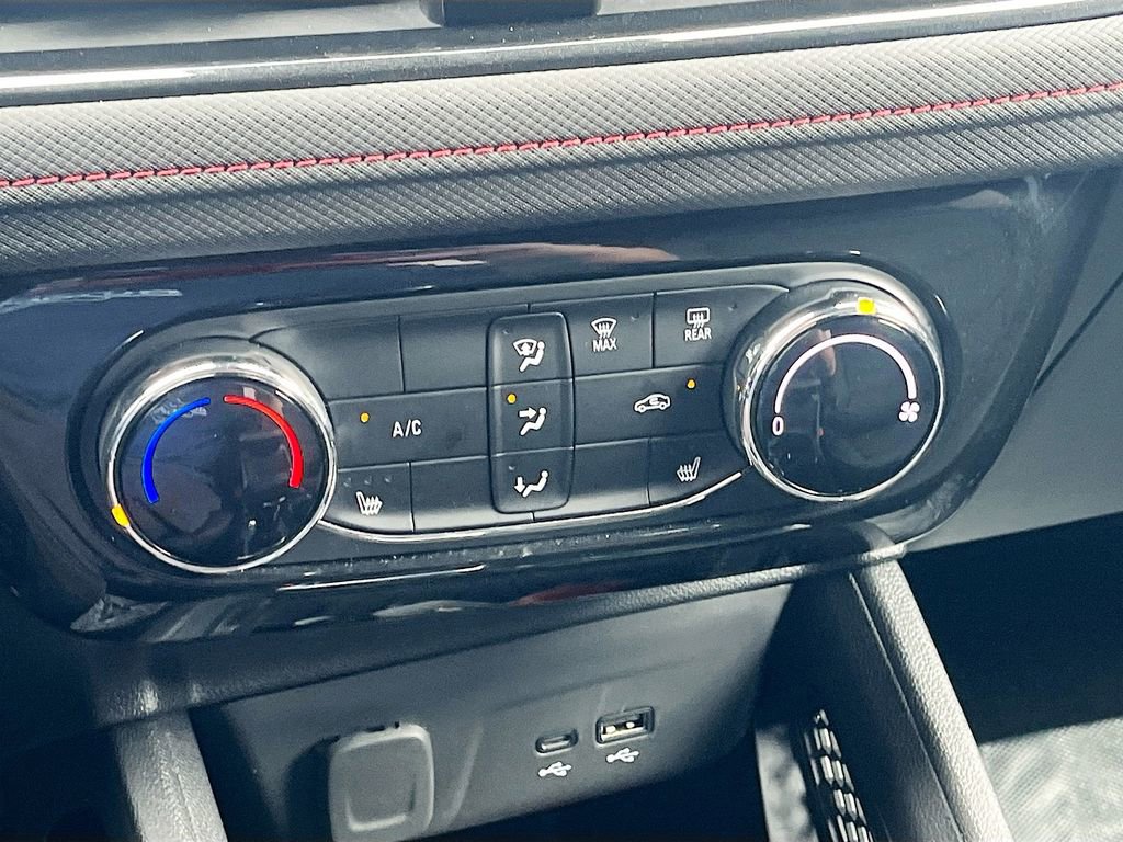 Used 2024 Chevrolet TrailBlazer RS w/ Driver Confidence Package image 15