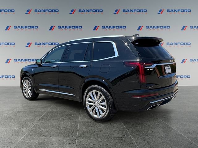 Used 2022 Cadillac XT6 Premium Luxury w/ Technology Package AWD/4WD image 3