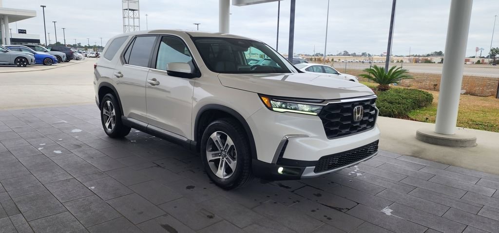 Used 2025 Honda Pilot EX-L image 4