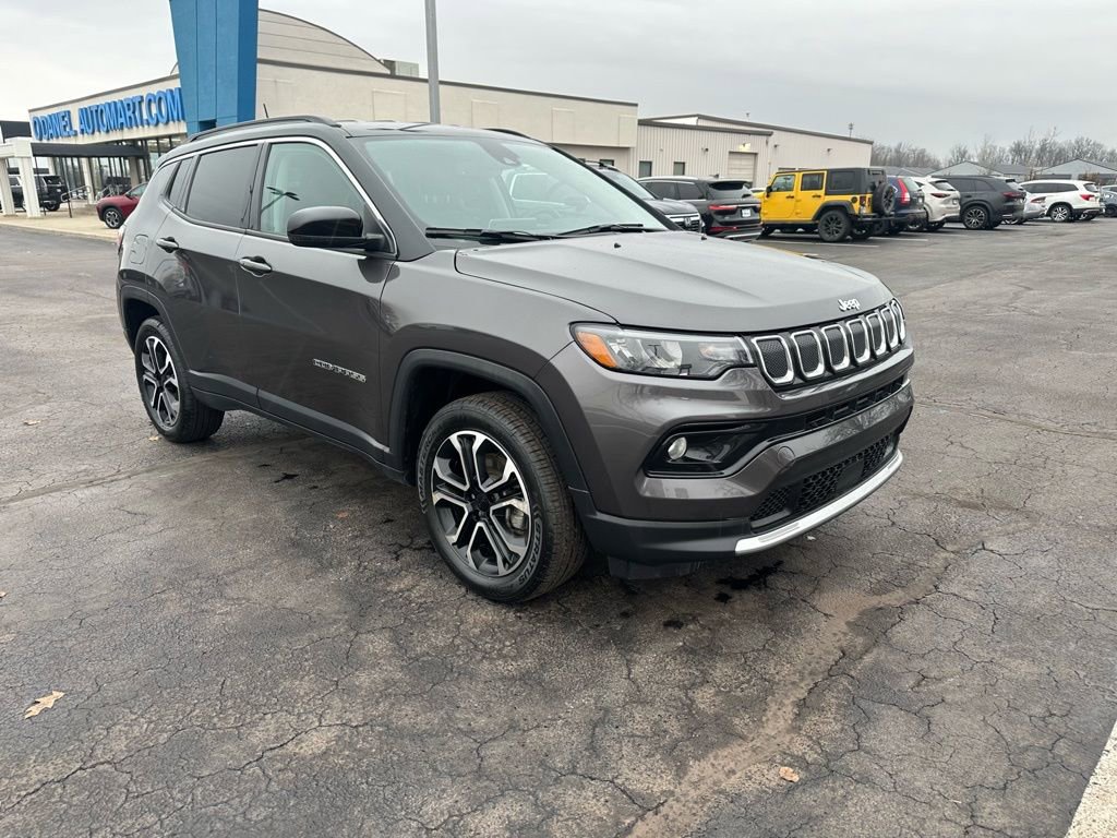 Used 2022 Jeep Compass Limited image 1