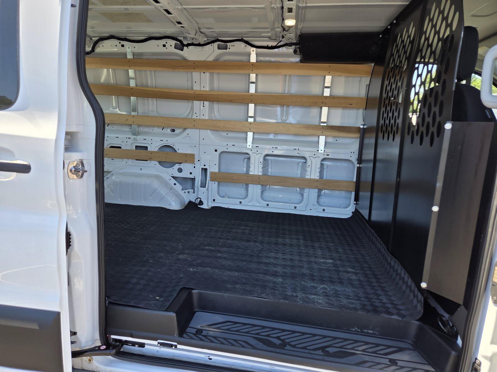 Used 2025 Ford Transit 250 Low Roof w/ Exterior Upgrade Package RWD image 15