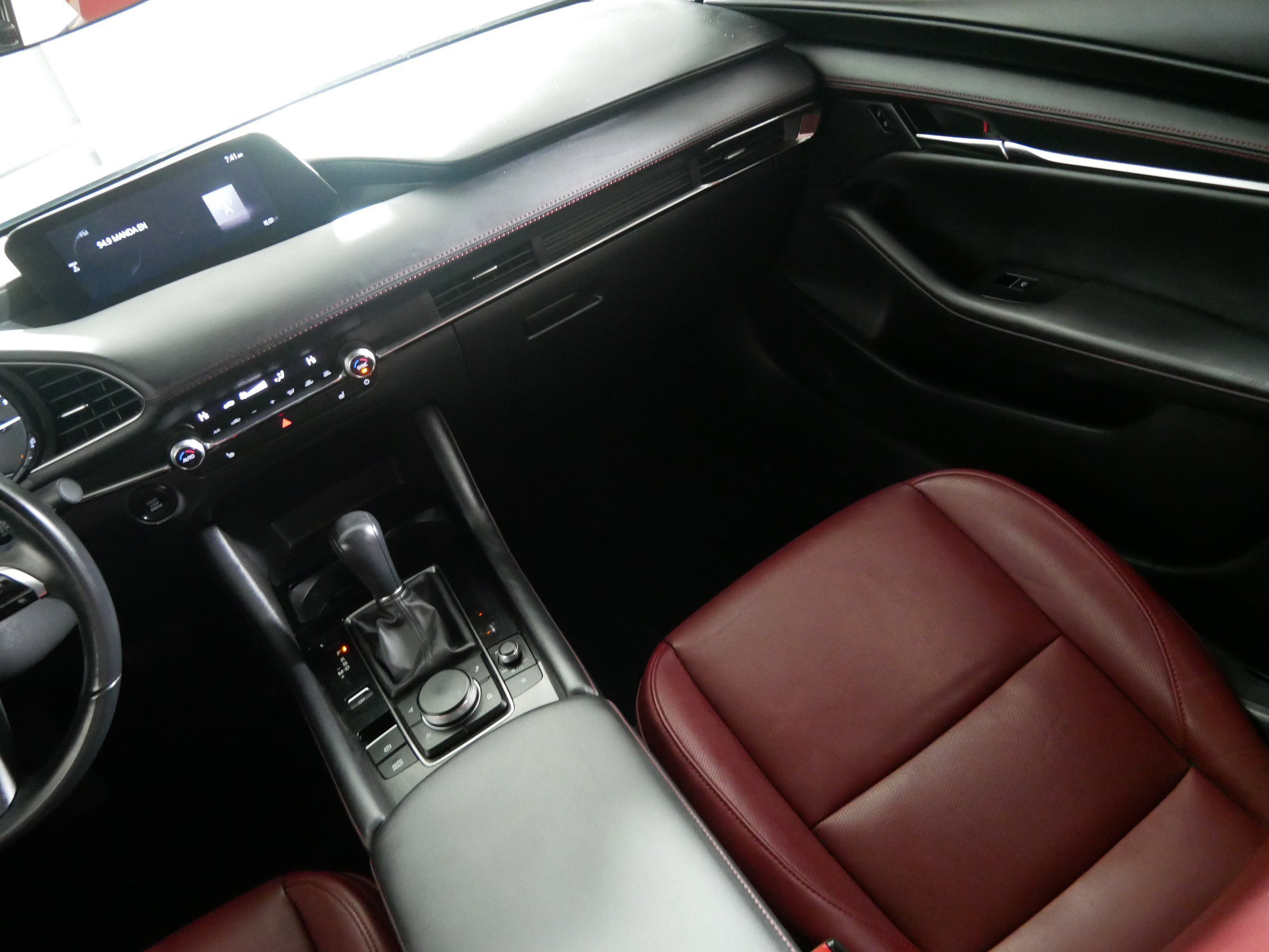 Used 2024 MAZDA MAZDA3 s image 11