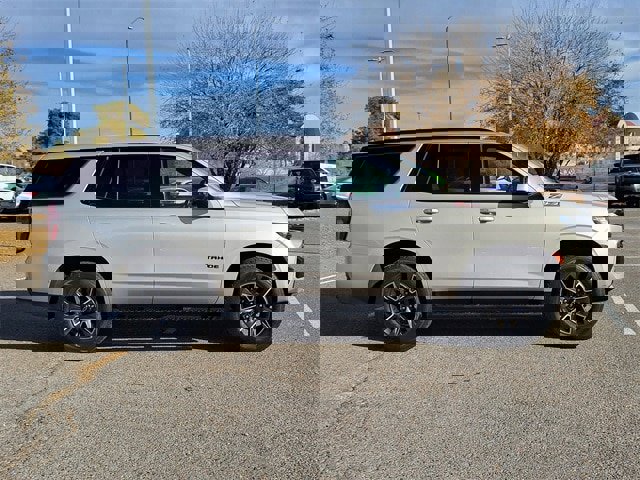 Used 2021 Chevrolet Tahoe Z71 image 3