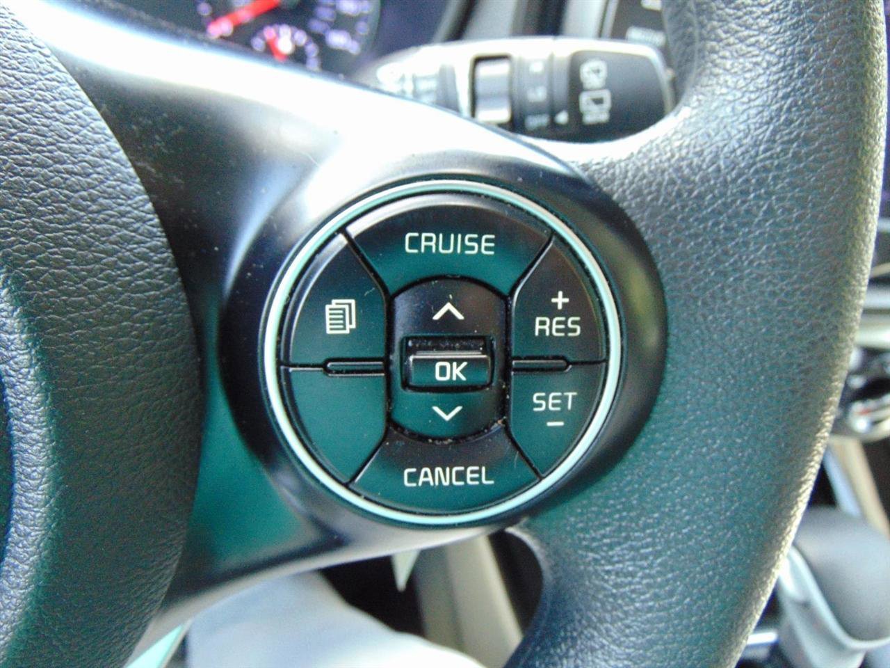 Used 2022 Kia Soul LX image 29