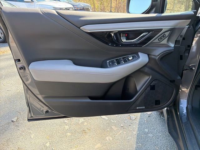 Used 2022 Subaru Outback Limited AWD/4WD image 18