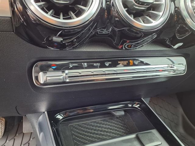 Used 2024 Mercedes-Benz GLB 250 4MATIC image 21