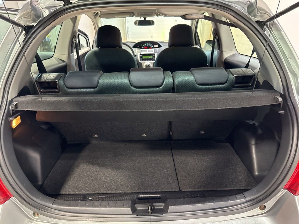 Used 2008 Toyota Yaris 2-Door Hatchback image 22
