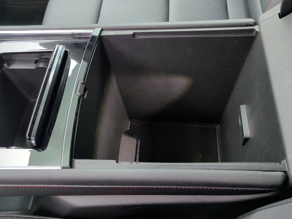 Used 2025 Chevrolet Traverse Z71 AWD/4WD image 32