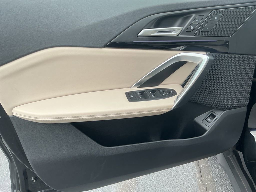 Used 2023 BMW X1 xDrive28i w/ Convenience Package image 9