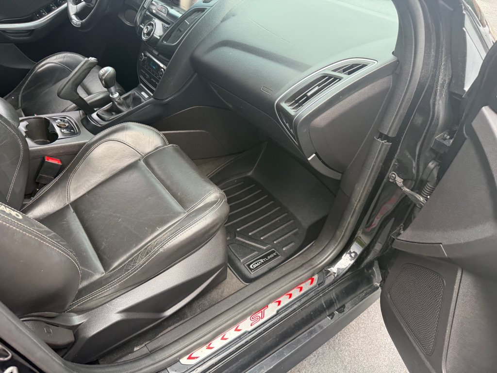 Used 2014 Ford Focus ST w/ Equipment Group 202A FWD image 44
