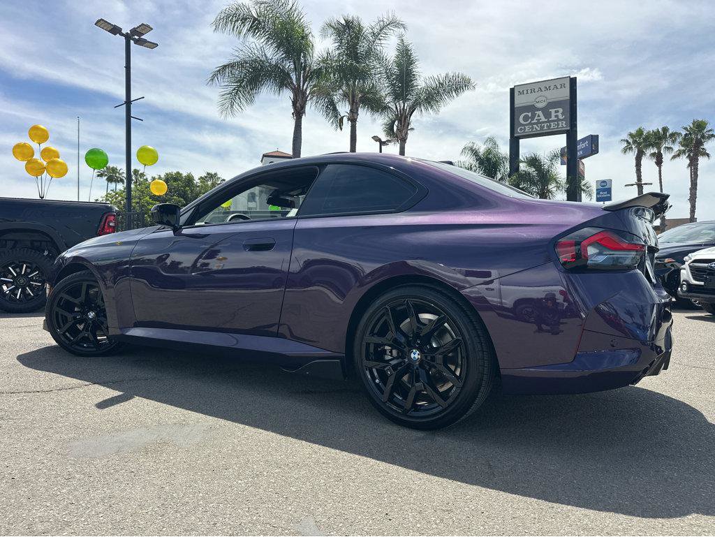 Used 2025 BMW 230i Coupe w/ M Sport Package image 4