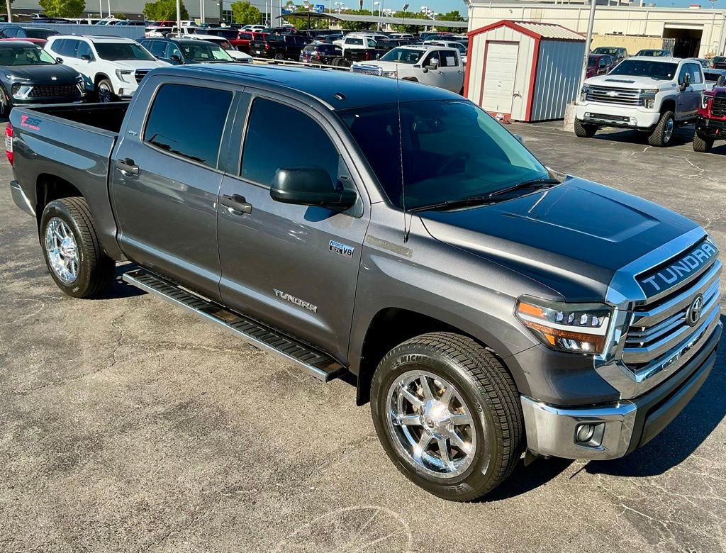 Used 2014 Toyota Tundra SR5 w/ SR5 Upgrade Package AWD/4WD image 5