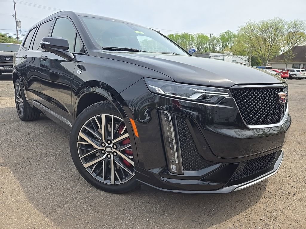 Used 2023 Cadillac XT6 Sport AWD/4WD image 3