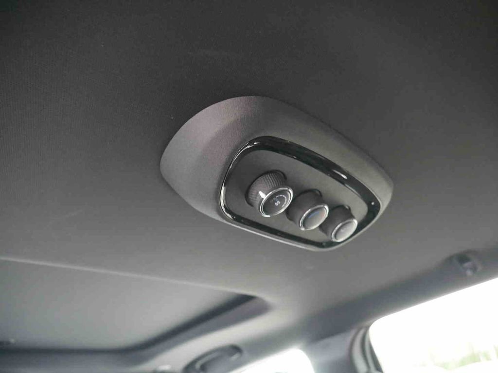 Used 2025 Dodge Durango R/T AWD/4WD image 20