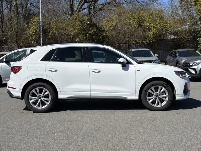 Used 2024 Audi Q3 2.0T Premium image 2