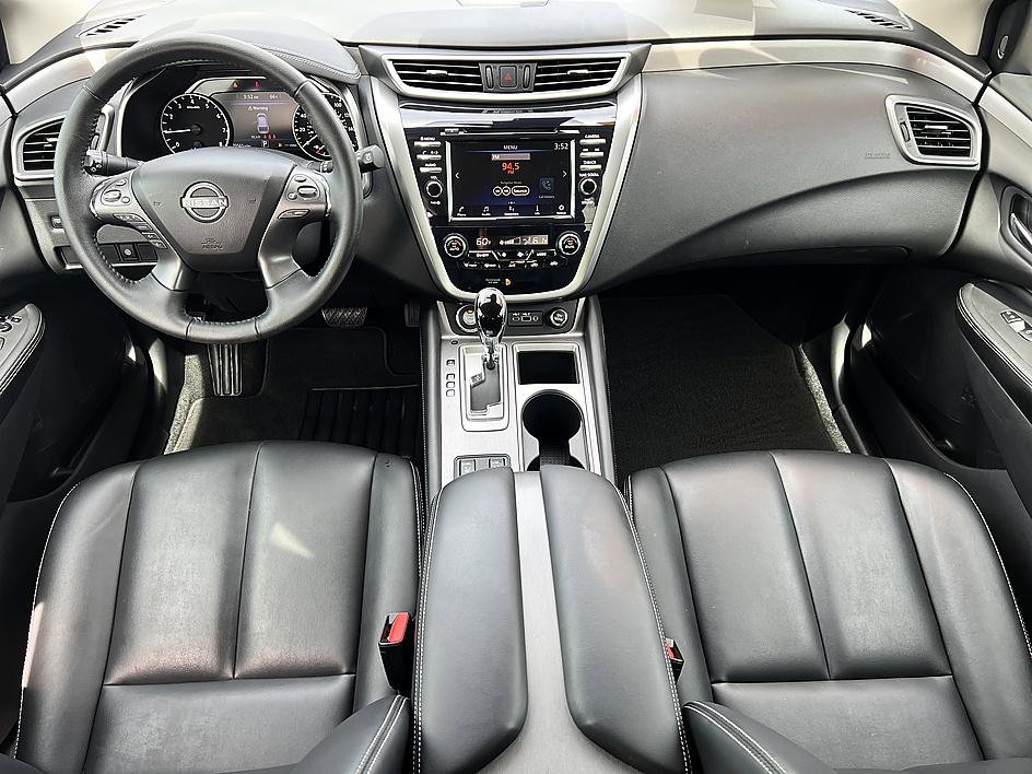 Certified 2024 Nissan Murano SV w/ SV Midnight Edition Package image 18