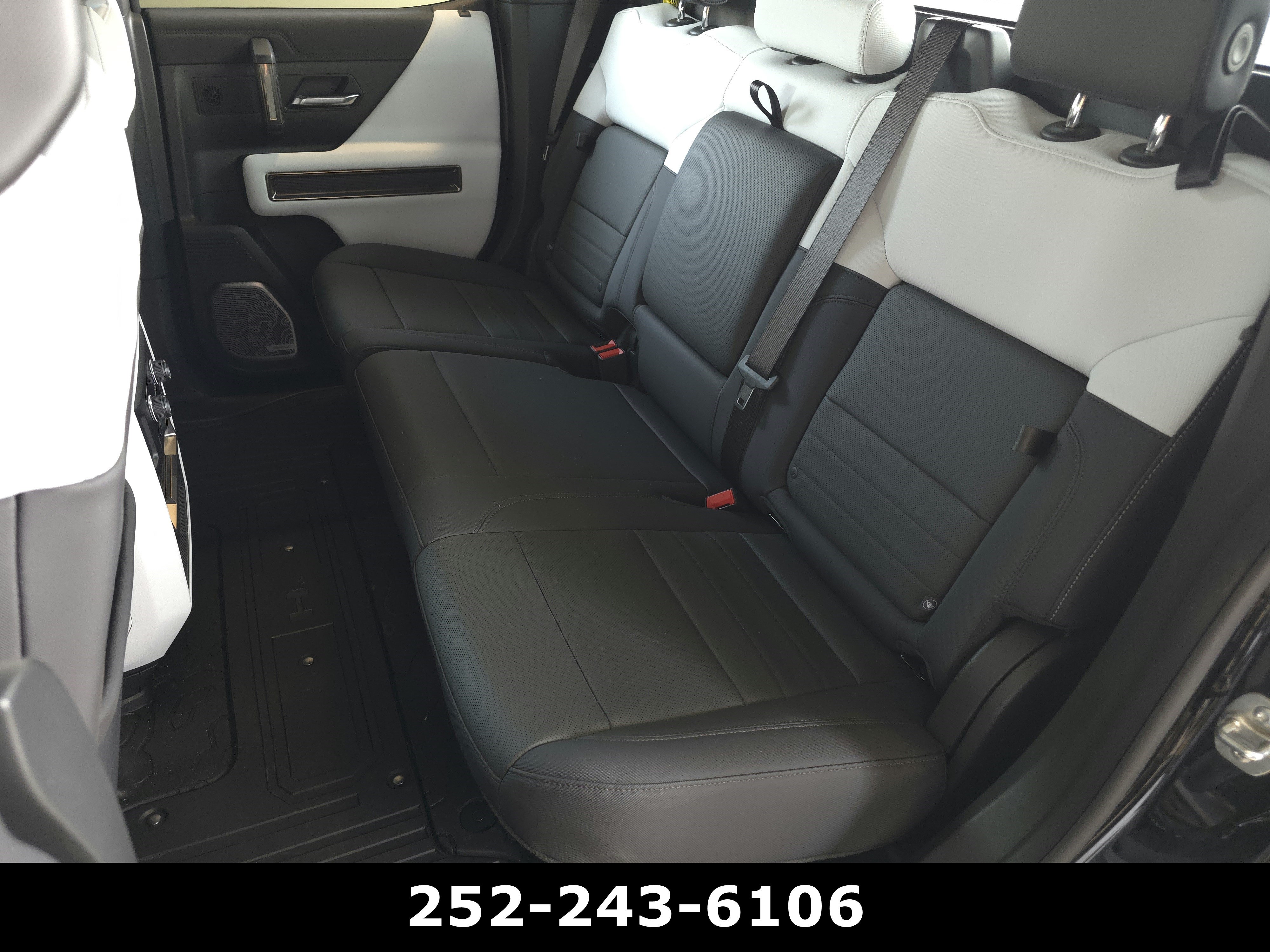 Used 2025 GMC Hummer EV 3X AWD/4WD image 38