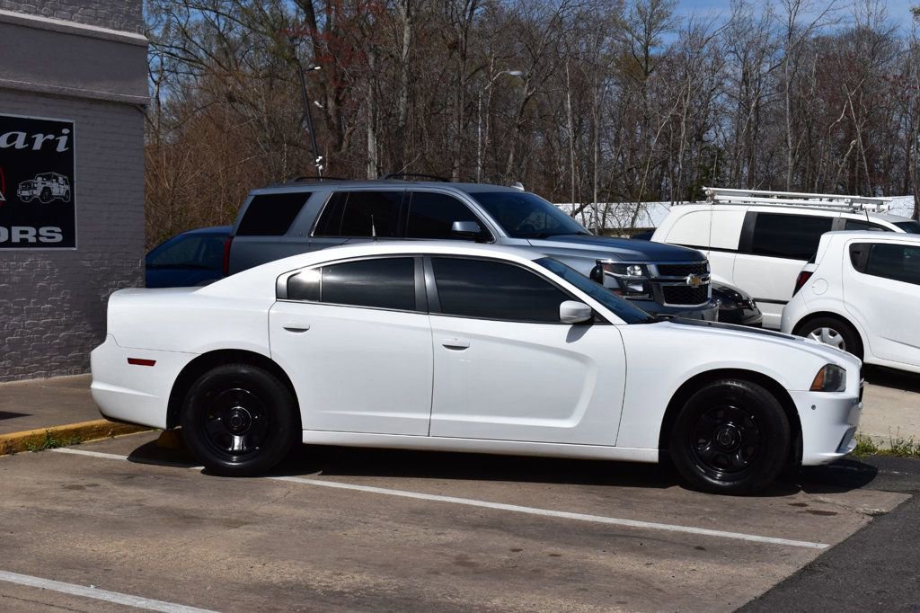 Used 2012 Dodge Charger Police RWD image 4