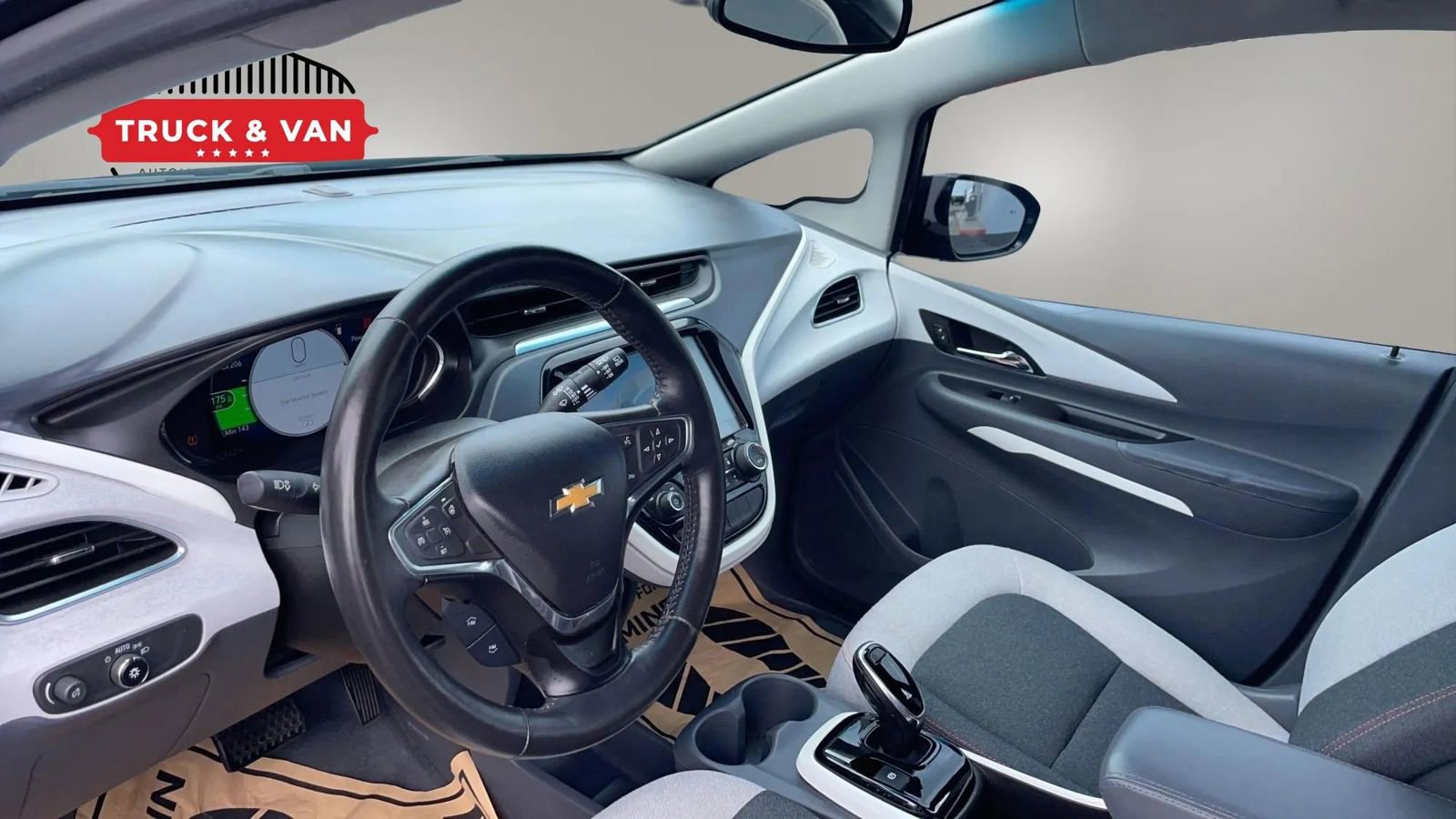 Used 2017 Chevrolet Bolt LT FWD image 30
