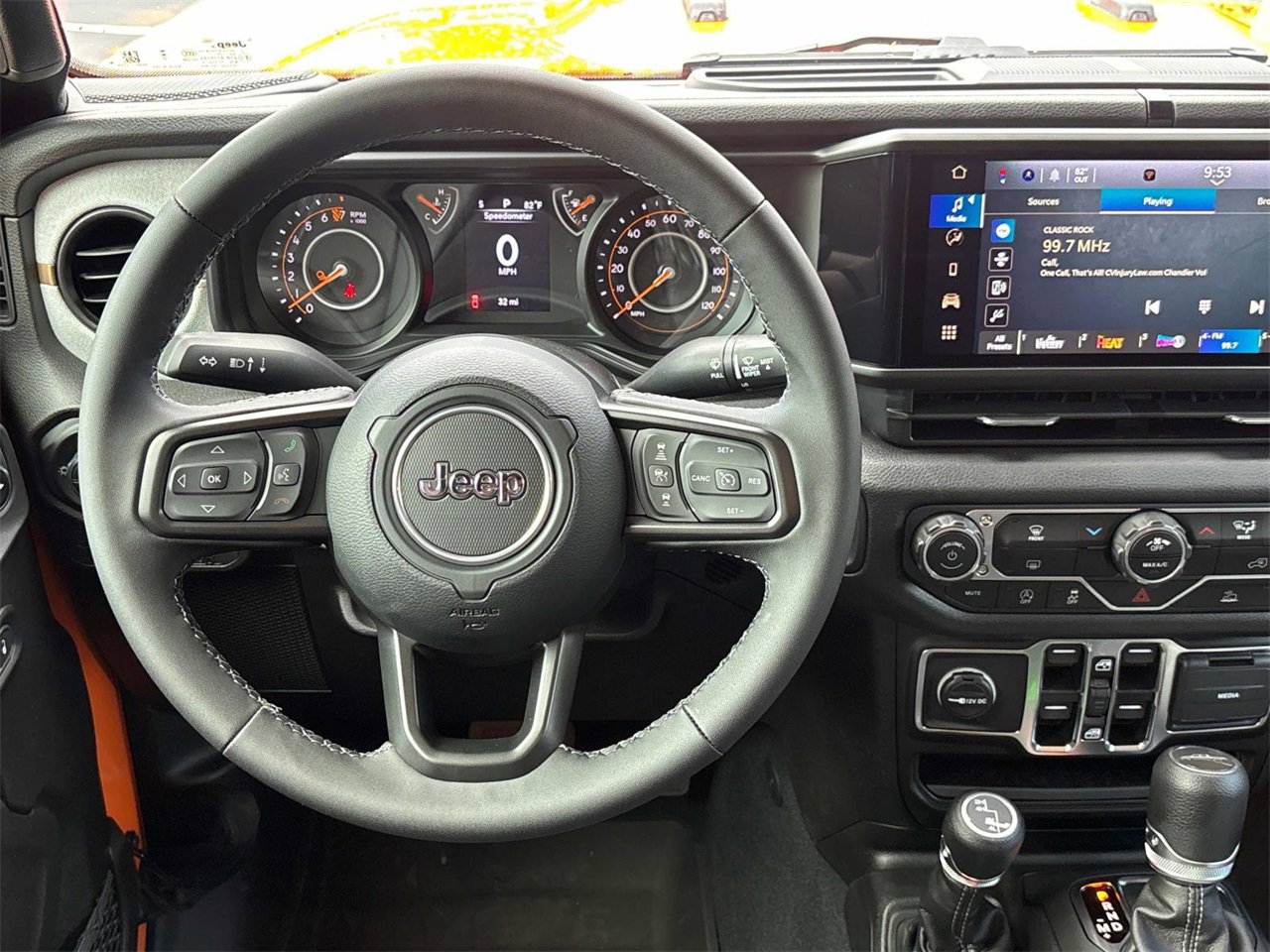 New 2025 Jeep Gladiator Sport image 11