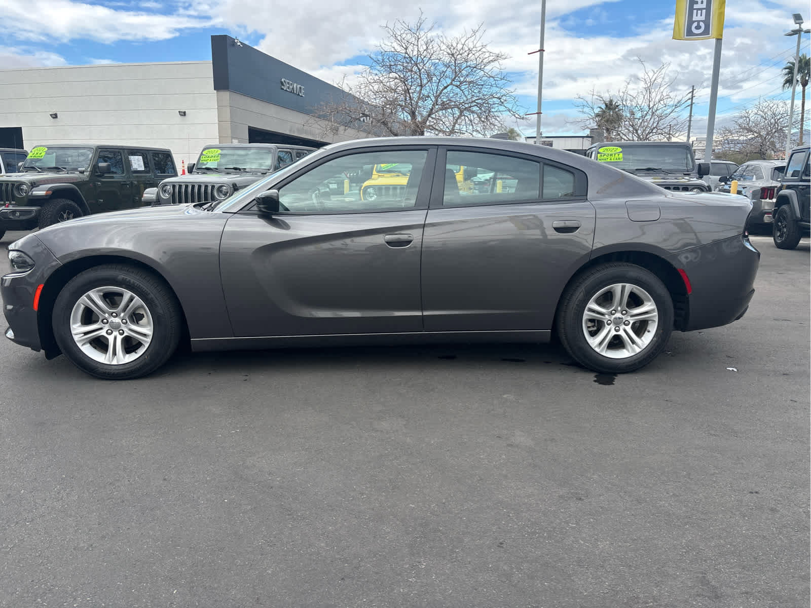 Used 2023 Dodge Charger SXT image 8