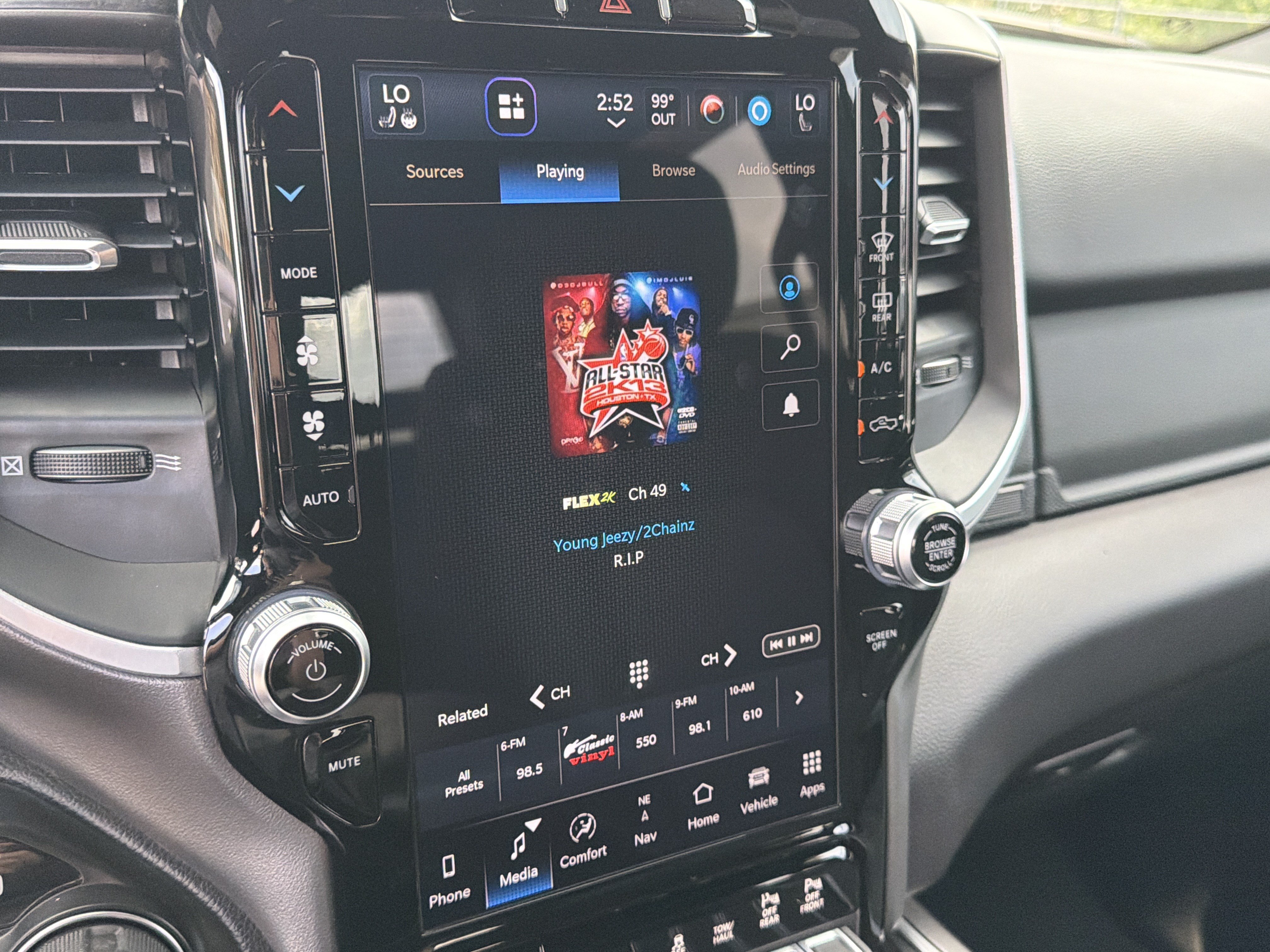 Used 2023 RAM 1500 Big Horn AWD/4WD image 33