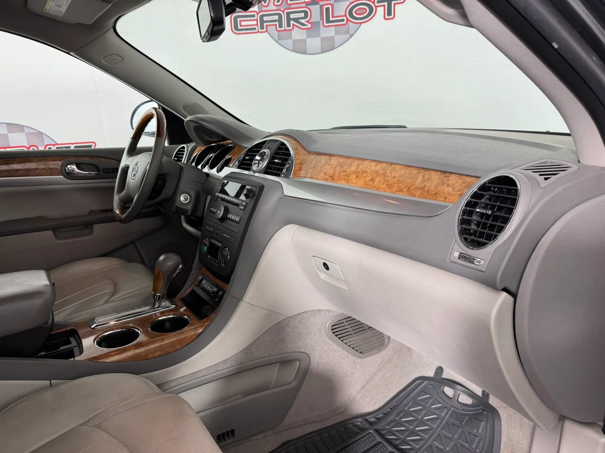 Used 2011 Buick Enclave CXL w/ Trailering Provision Package AWD/4WD image 12