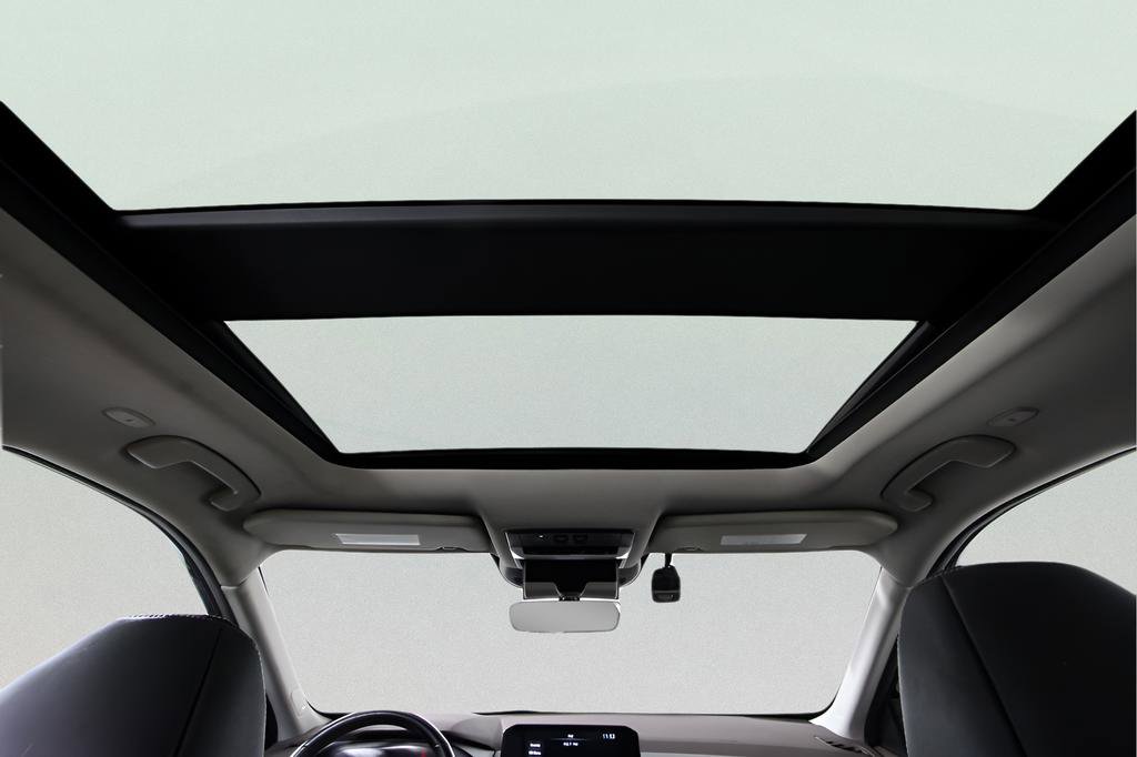 Used 2023 Nissan Rogue SL w/ SL Premium Package image 27