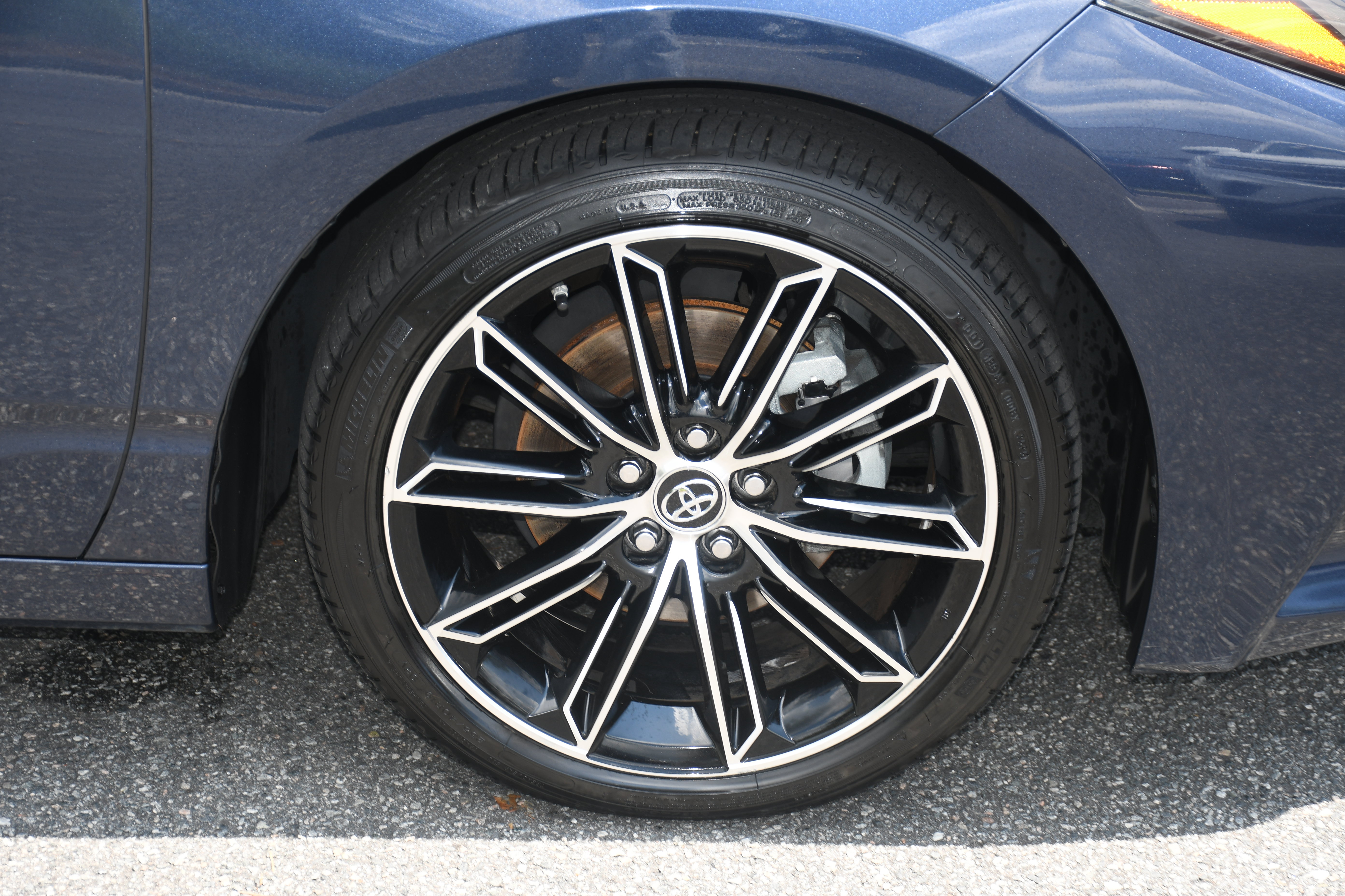 Used 2019 Toyota Avalon Touring w/ Advanced Safety Package FWD image 24