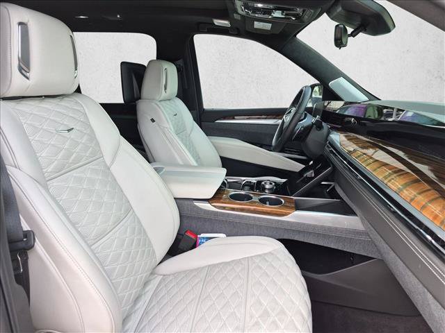 Used 2025 Cadillac Escalade Sport Platinum w/ LPO, ONYX Package RWD image 26