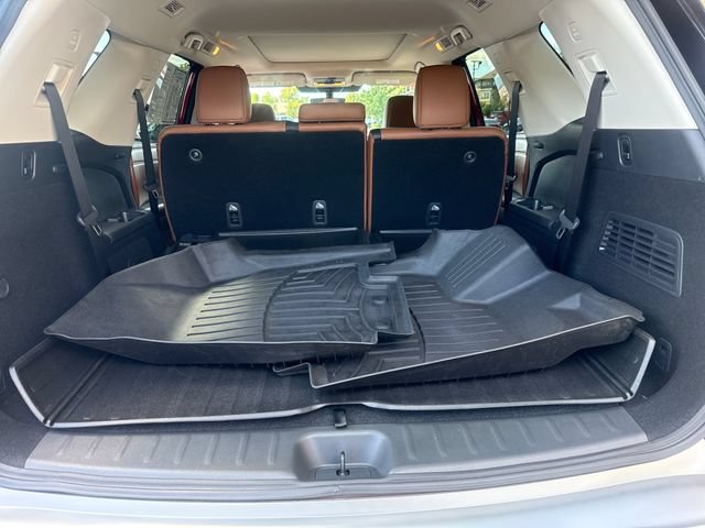 Used 2025 Nissan Pathfinder Platinum w/ Cargo Package FWD image 18