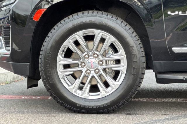 Used 2022 GMC Yukon SLT w/ SLT Luxury Package image 29