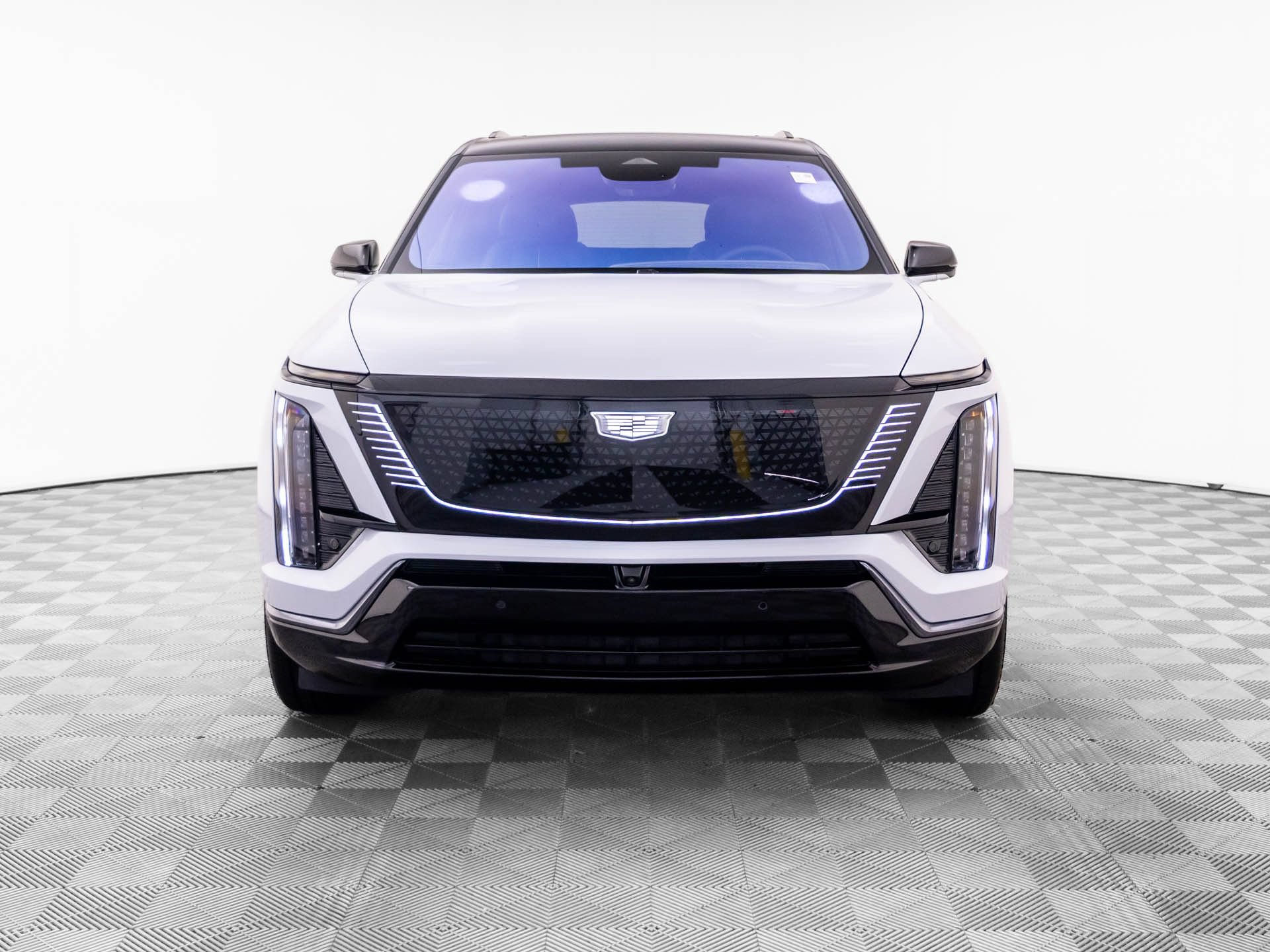 New 2027 Cadillac Vistiq Luxury w/ LPO, Floor Liner Package AWD/4WD image 8
