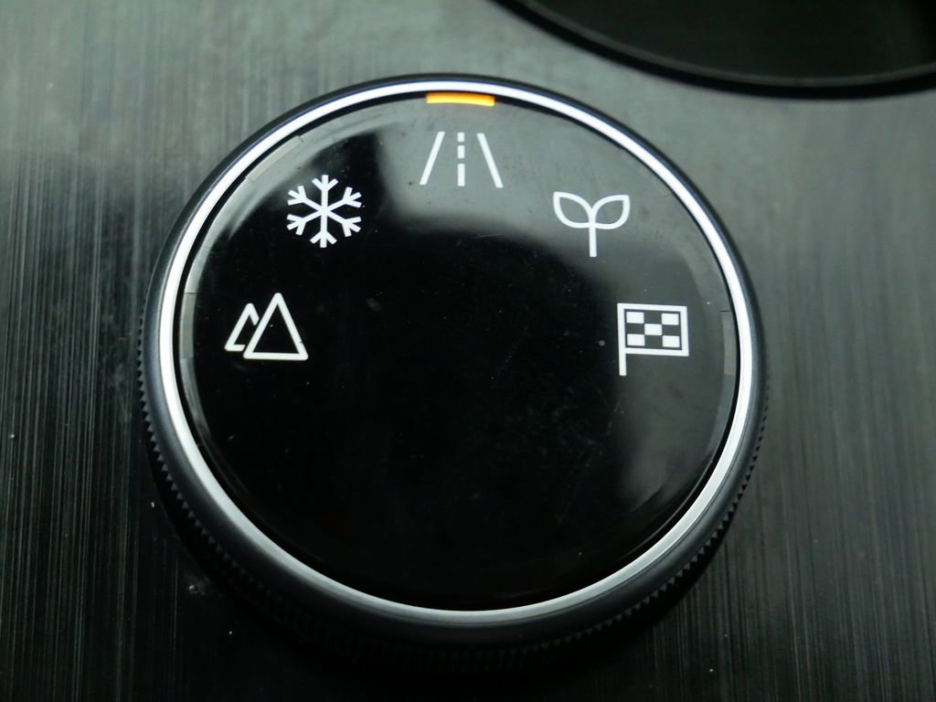 Used 2023 Nissan Rogue SV w/ SV Premium B Package image 32