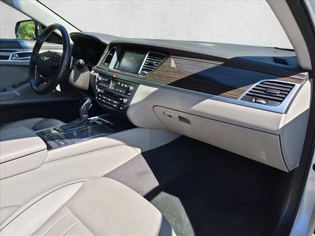 Used 2015 Hyundai Genesis 3.8 w/ Option Group 03 RWD image 26