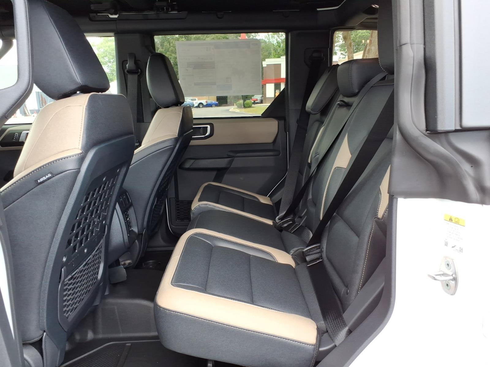 New 2026 Ford Bronco Big Bend w/ Black Diamond Package AWD/4WD image 11