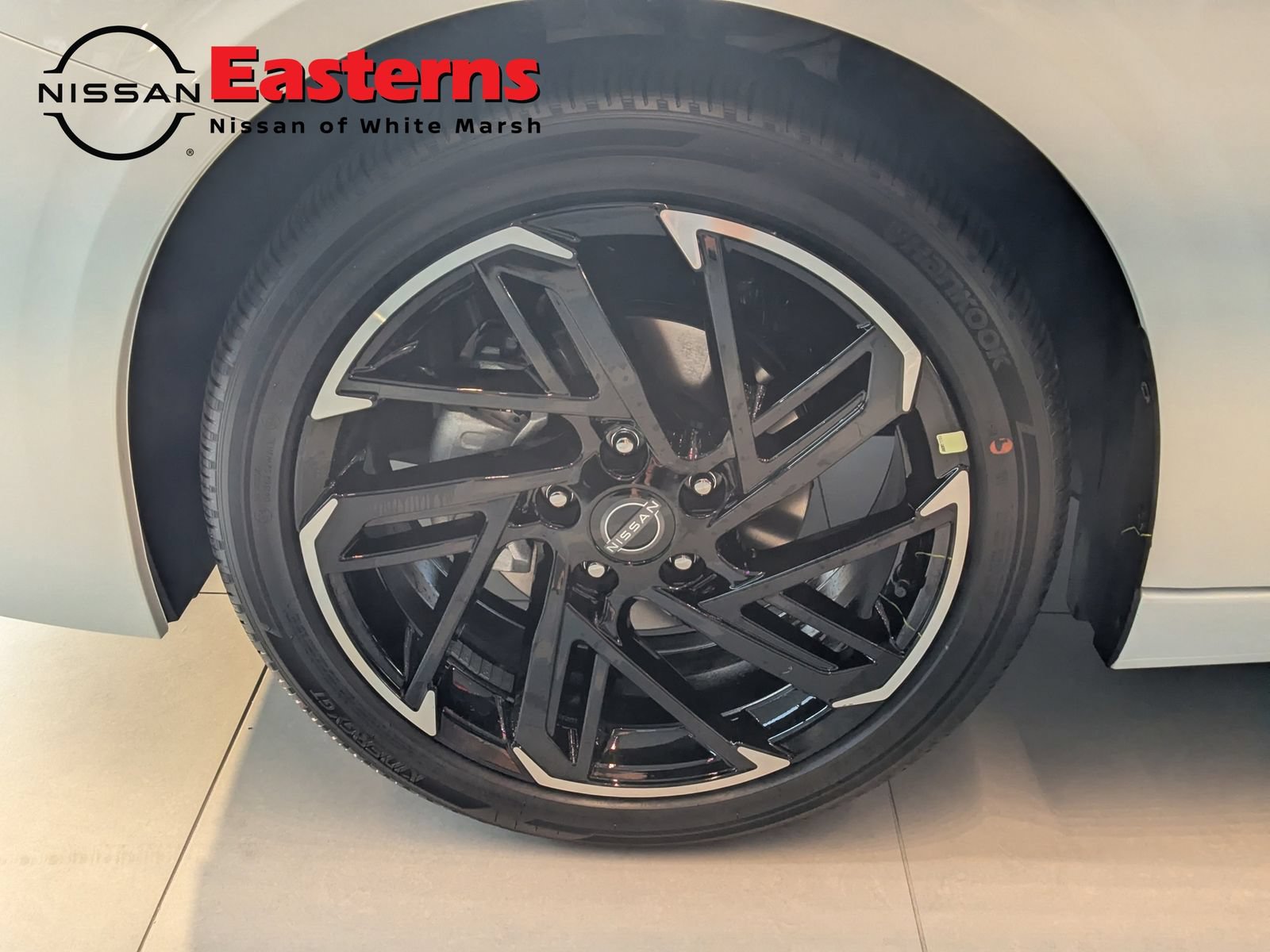New 2026 Nissan Sentra SR w/ SR Premium Package FWD image 8
