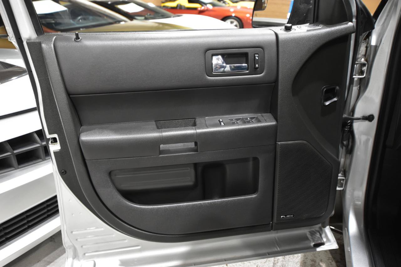 Used 2019 Ford Flex SE FWD image 7