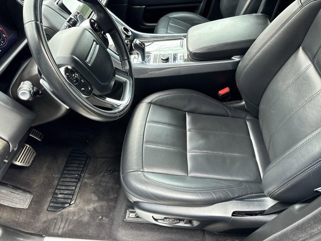 Used 2020 Land Rover Range Rover Sport HSE Dynamic image 14