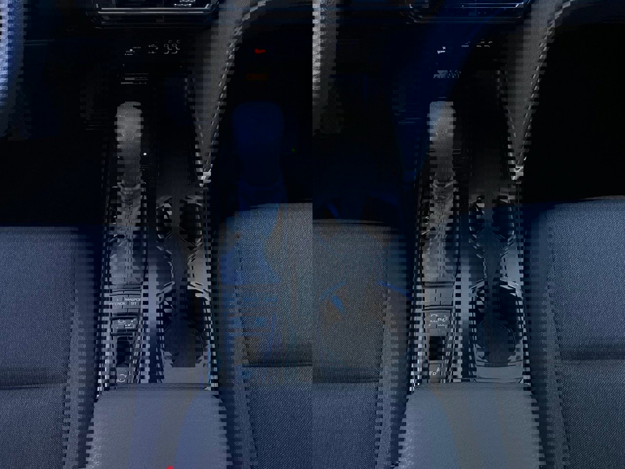 Used 2025 Toyota Camry LE image 14