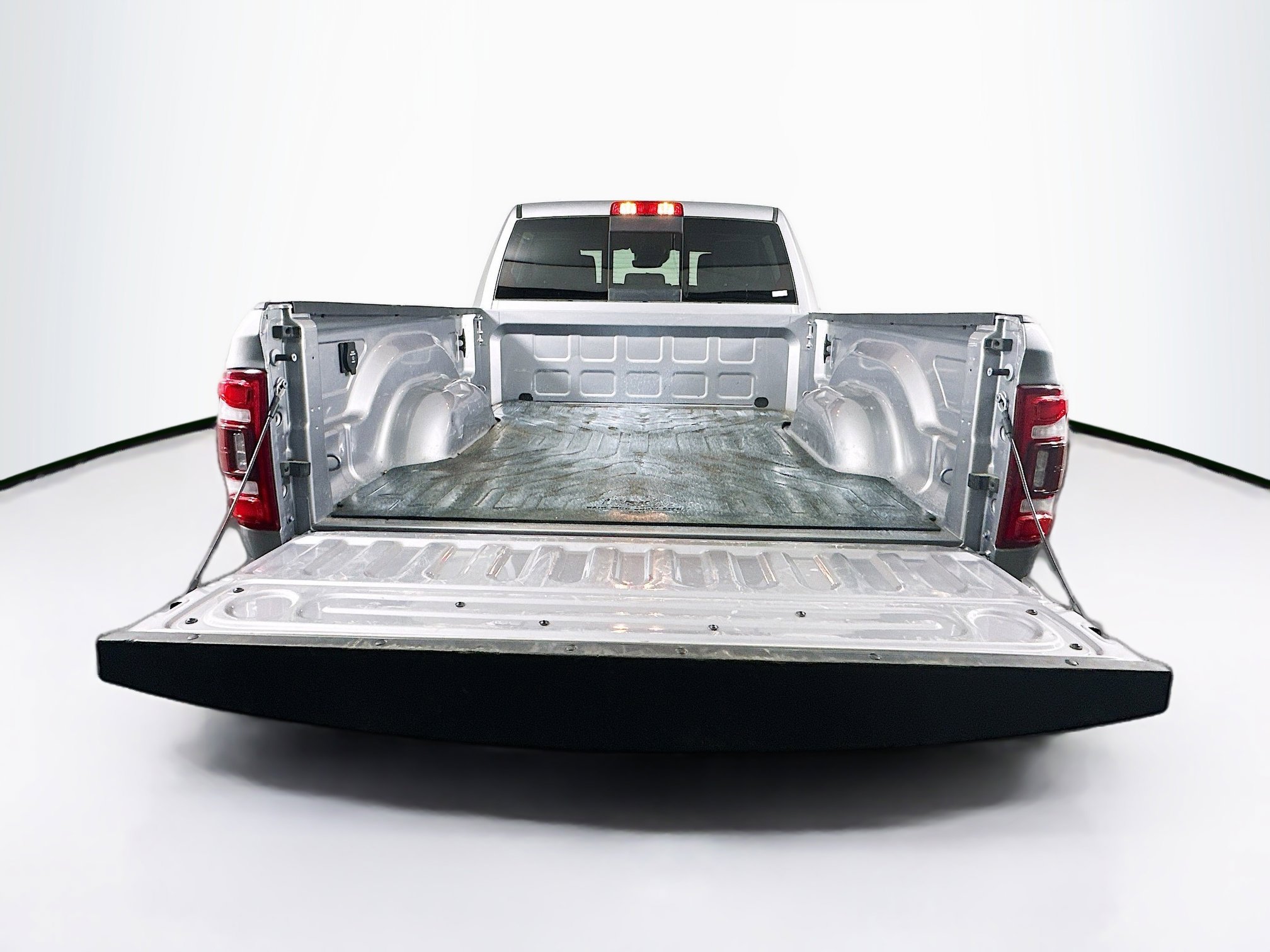 Used 2024 RAM 2500 Laramie w/ Safety Group image 28