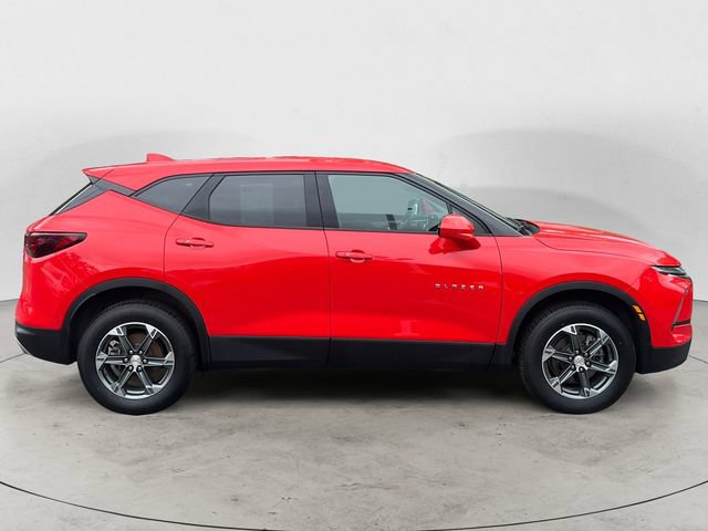 Used 2025 Chevrolet Blazer LT AWD/4WD image 6