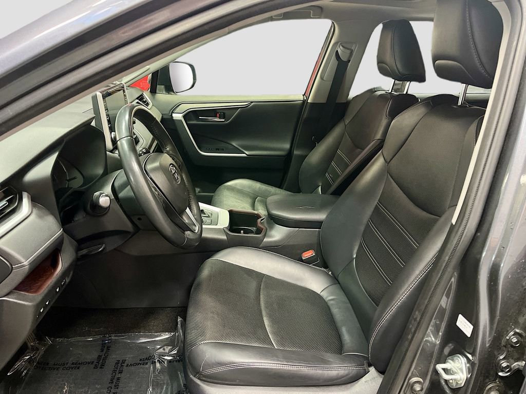 Used 2022 Toyota RAV4 Limited w/ Limited Grade Weather Package image 21