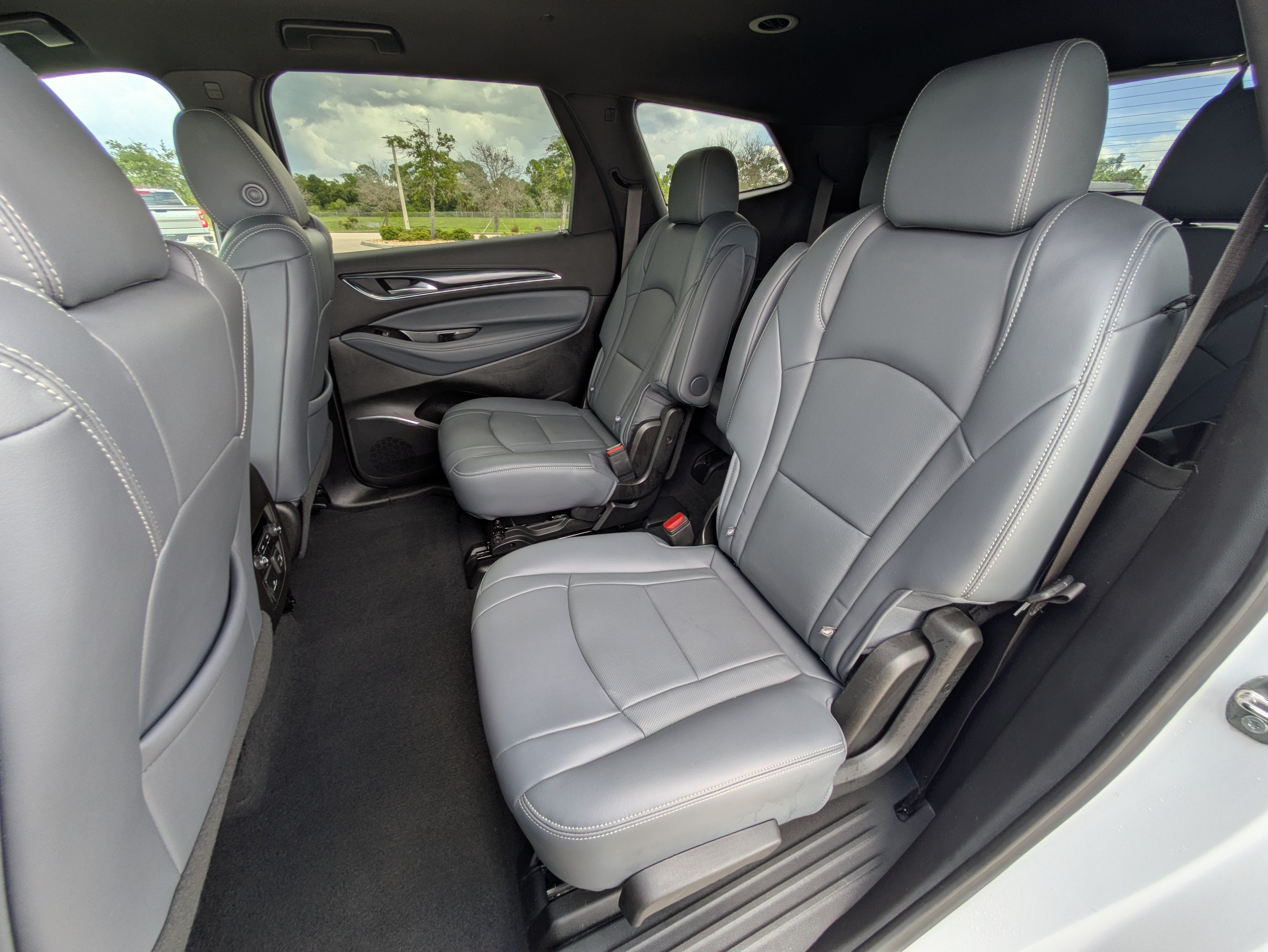 Used 2023 Buick Enclave Essence w/ Sound and Sites Package FWD image 14