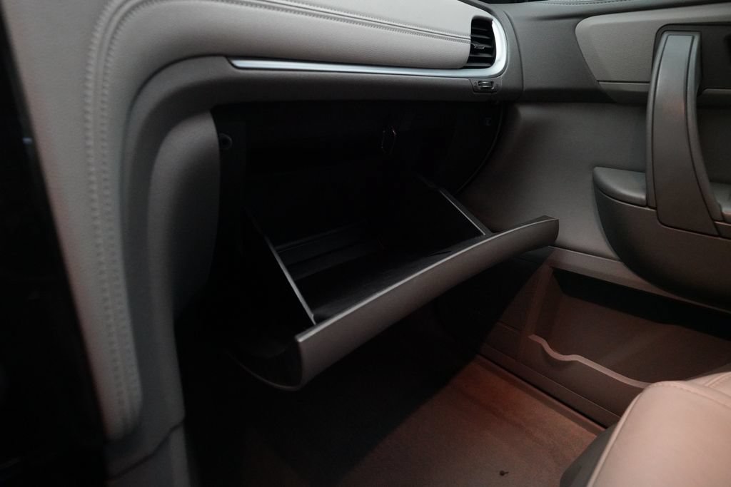 Used 2016 Chevrolet Traverse LT FWD image 31