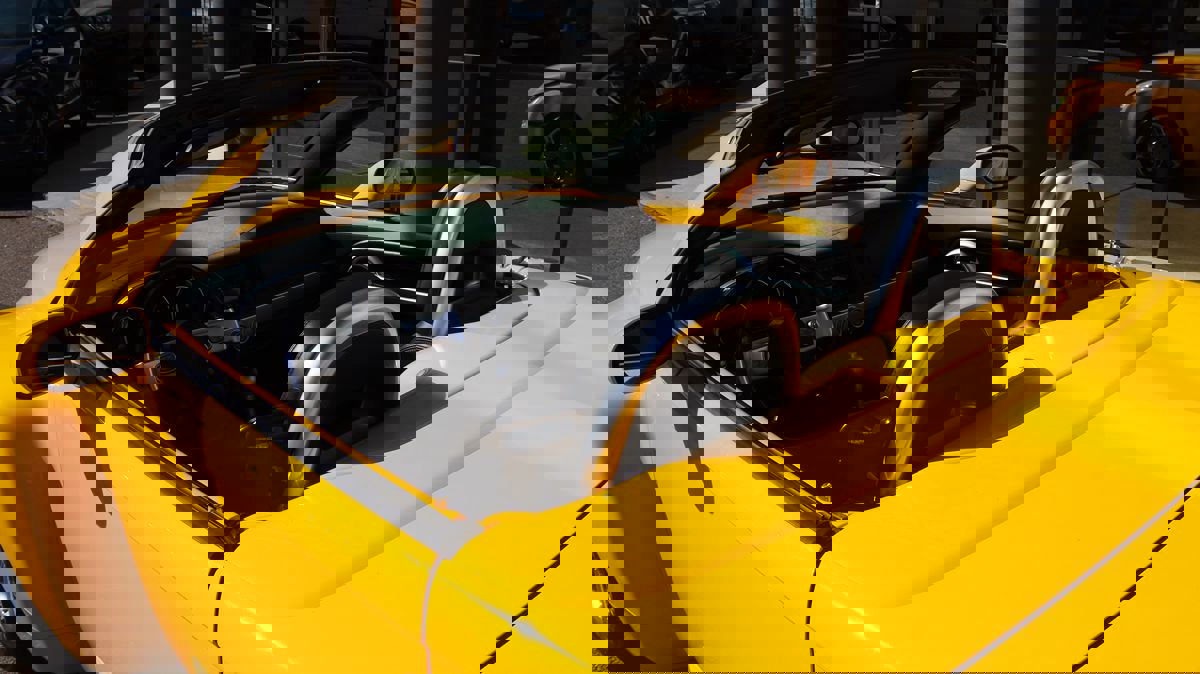 Used 2005 Chevrolet SSR w/ Preferred Equipment Group image 49