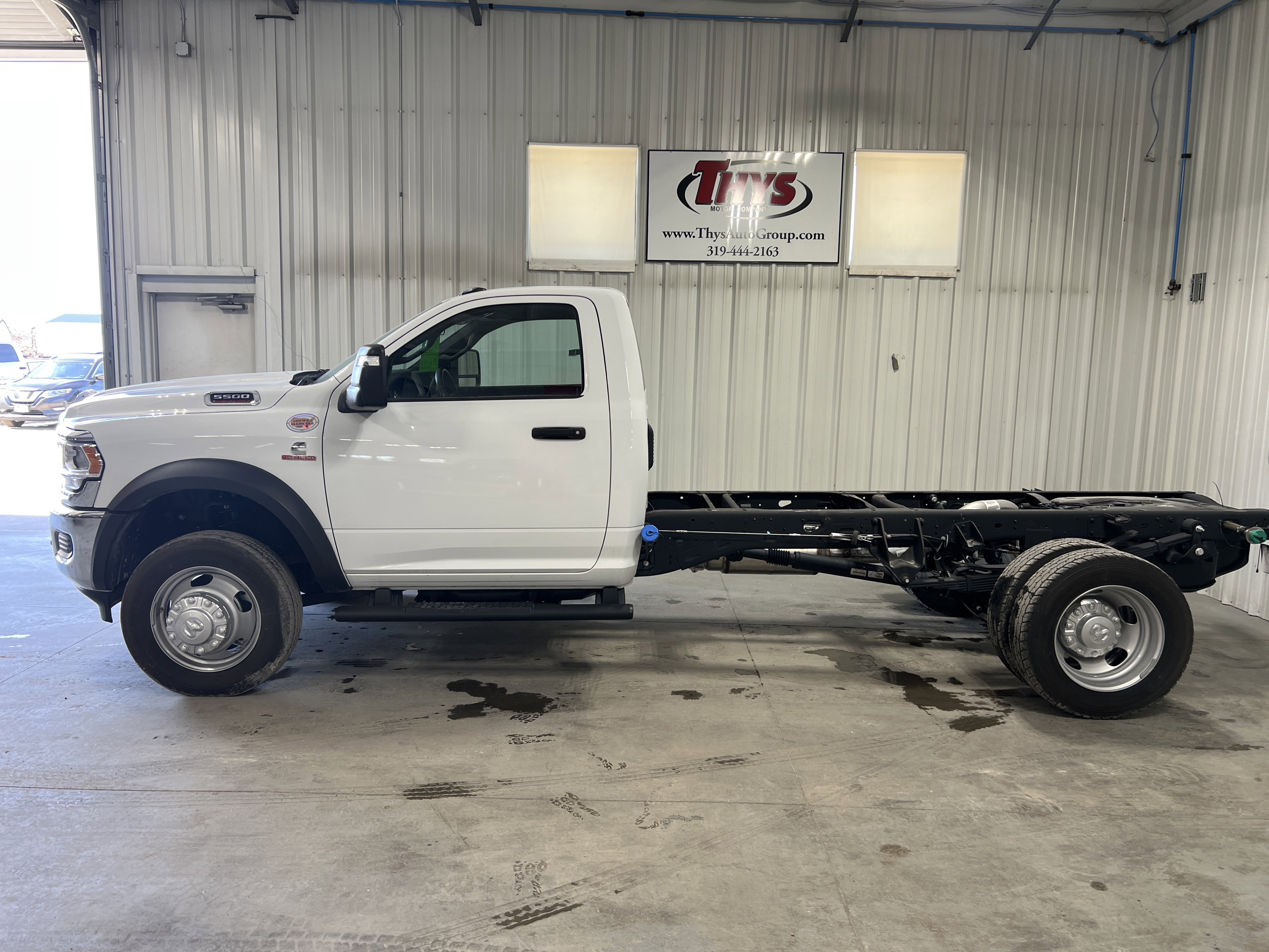 Used 2024 RAM 5500 Tradesman AWD/4WD image 22
