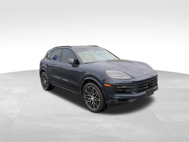 Used 2024 Porsche Cayenne AWD/4WD image 10